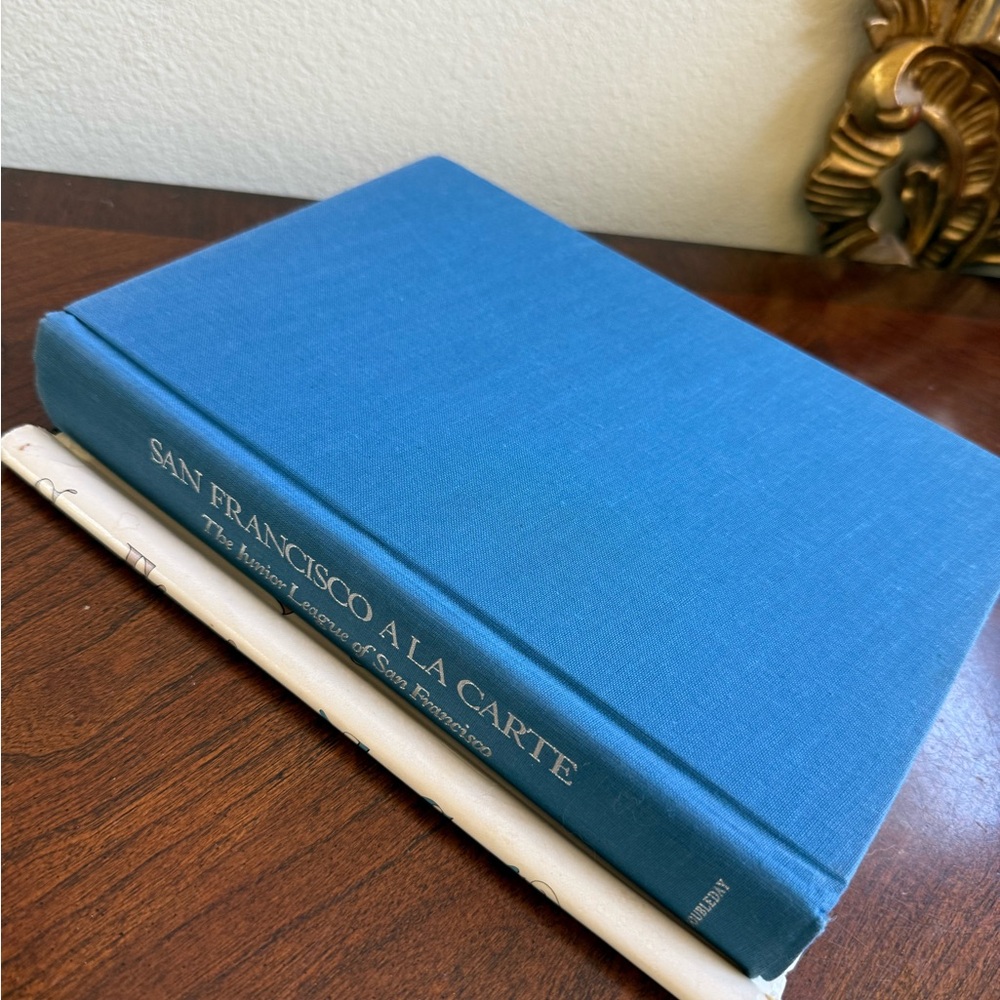 Vintage San Francisco hardcover à la Carte Cookbook - Picture 8 of 8
